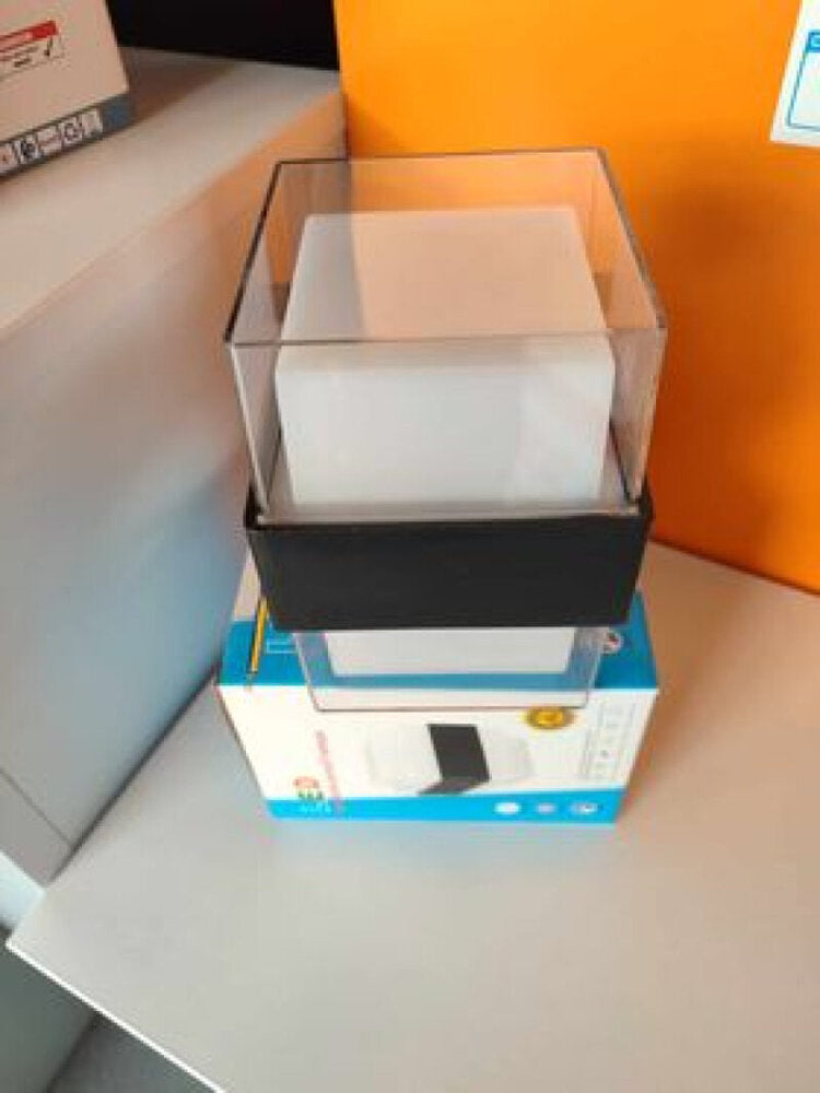 Spoljna lampa kocka providna