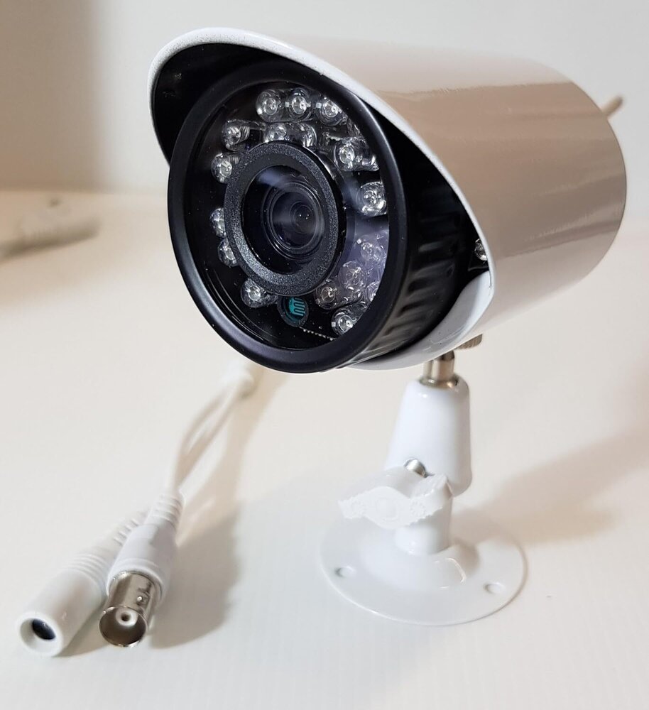 FULL HD sistem sa 4HD kamere 1080p NOVO