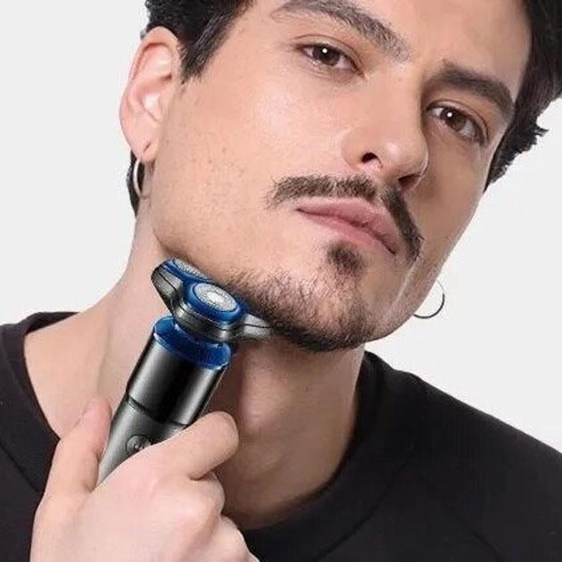 VGR V-325 je električni brijač za muškarce