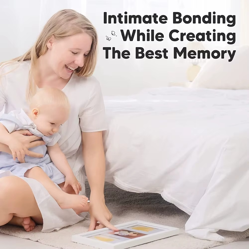 Okvir za otisak šake i stopala sa fotografijom bebe – "Love at first sight"